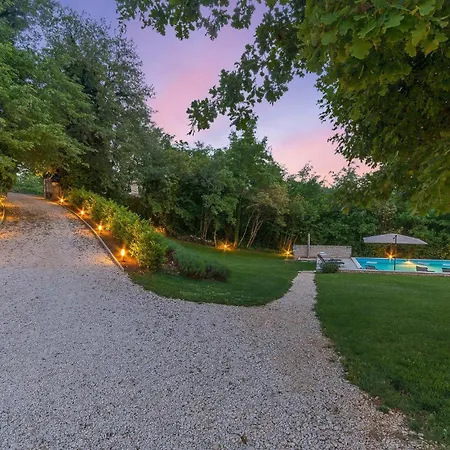 Tre Colonne Tatil Evi Modrušani