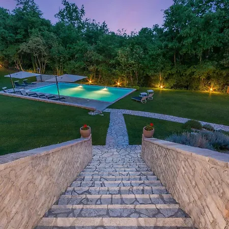Tre Colonne Holiday home Modrusani
